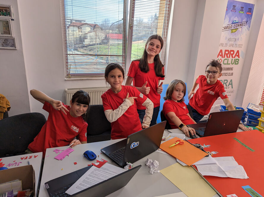ARRA CLUB cursuri robotica programare pitesti | ARRA CLUB